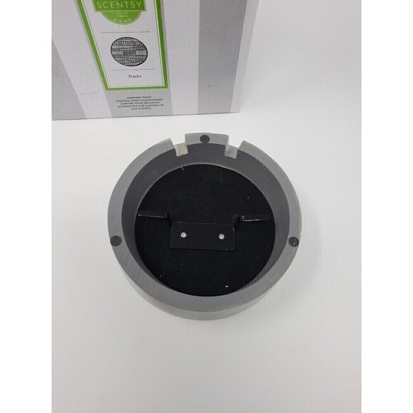 NIB SCENTSY WARMER STAND PEDESTAL TRACKS HOME DECOR DECORATION RETIRED - Picture 3 of 11